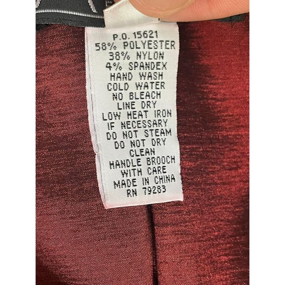 Alex Evenings Women's LP Red Blouse Polyester Top Metallic Taffeta Jewel Brooch - Picture 8 of 9